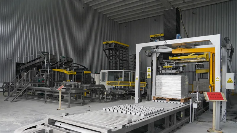 泉州建筑垃圾资源利用化项目-固废利用制砖生产线现场(来源:群峰)