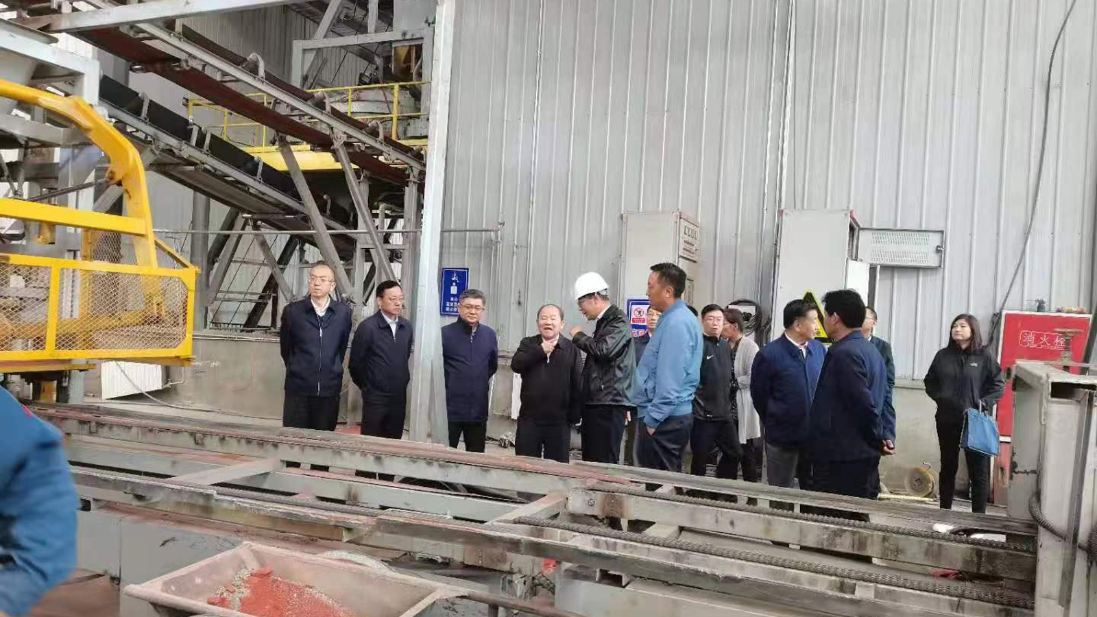 Lösung zur Wiederverwendung von Bauabfällen bei der Herstellung durchlässiger Pflastersteine ​​für Schwammstädte in Lhasa