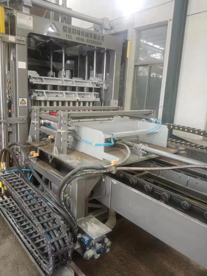 die intelligente Blockmaschine QS1300 in Jiangsu