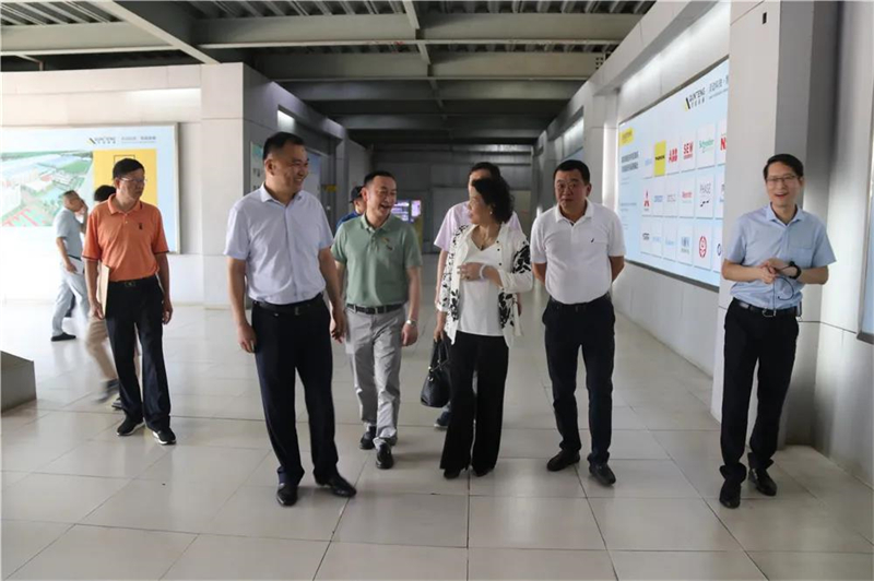 Informationsexpress | Chen Yi, stellvertretender Vorsitzender des Quanzhou CPPCC, und seine Partei besuchten Qunfeng Machinery zur Recherche und Beratung