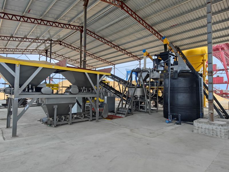 die automatische Blockproduktionslinie QS1300 in Sri Lanka