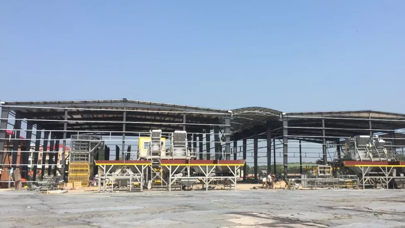 Lösung für die jährliche Produktion von 100 Millionen Standardziegeln und 800.000 Quadratmetern Pflastersteinen in Hunan