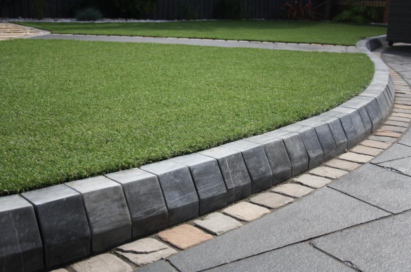 Vollautomatische Blockmaschine 