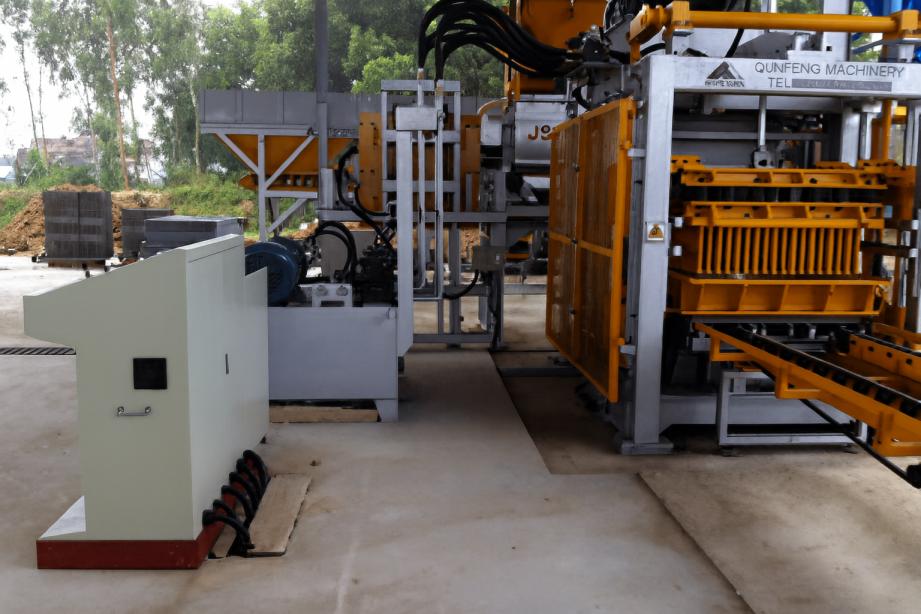 Kosten für Zementblockmaschinen im Vergleich zu langfristigen Einsparungen