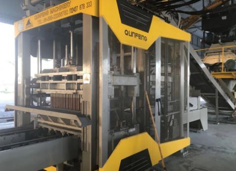 Mobile Blockmaschine 