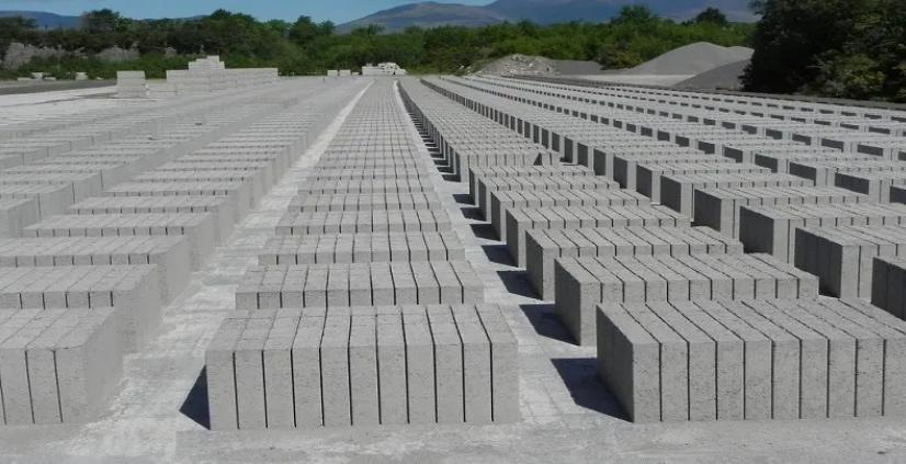 Blockherstellungsmaschine