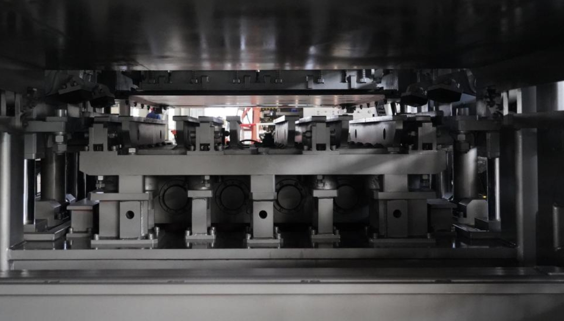 Vierachsiges Vibrationssystem – Qunfeng Mechanical Equipment