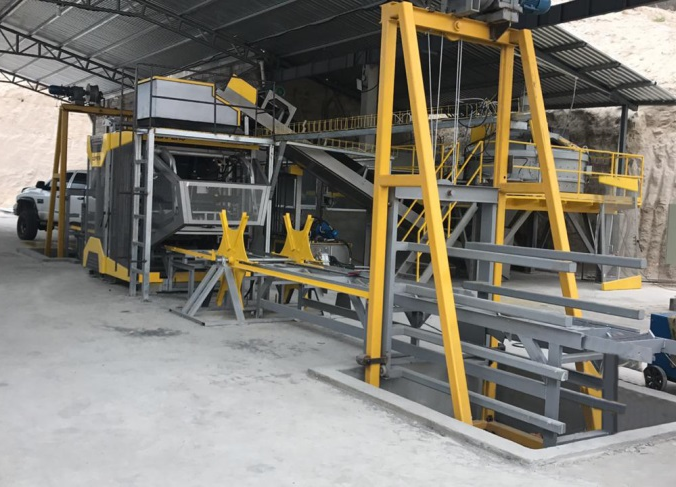 Die Produktionslinie von Qunfeng Machinery, die speziell auf guatemaltekische Vulkanasche-Rohstoffe zugeschnitten ist, hat sich zu einem Referenzanwendungsfall in ganz S&uuml;damerika entwickelt.