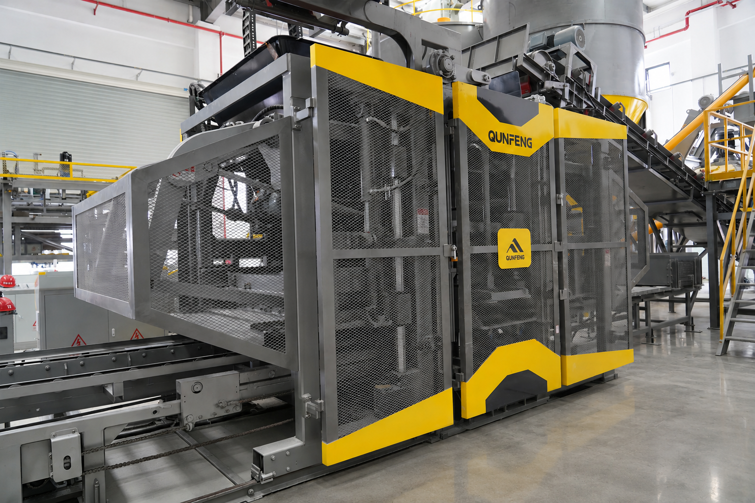 Qunfeng Machinery QS-Serie intelligente vollautomatische Betonproduktformmaschine.