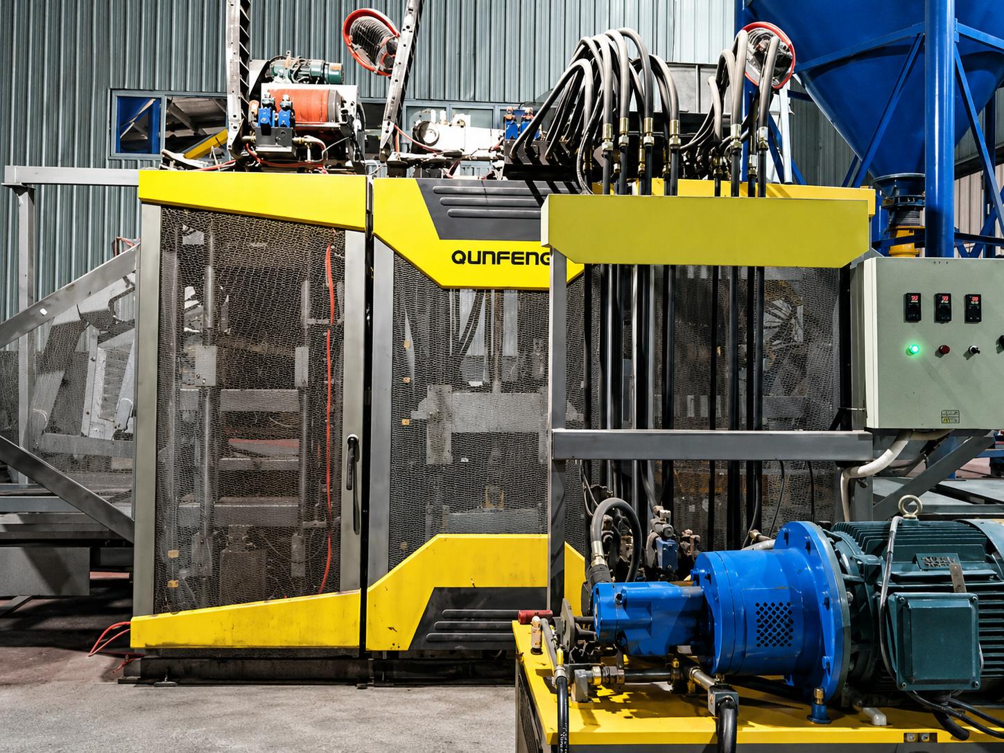 Pflastersteinmaschine: Vertikale Vibration für eine Produktion mit hoher Dichte und geringem Ausschuss