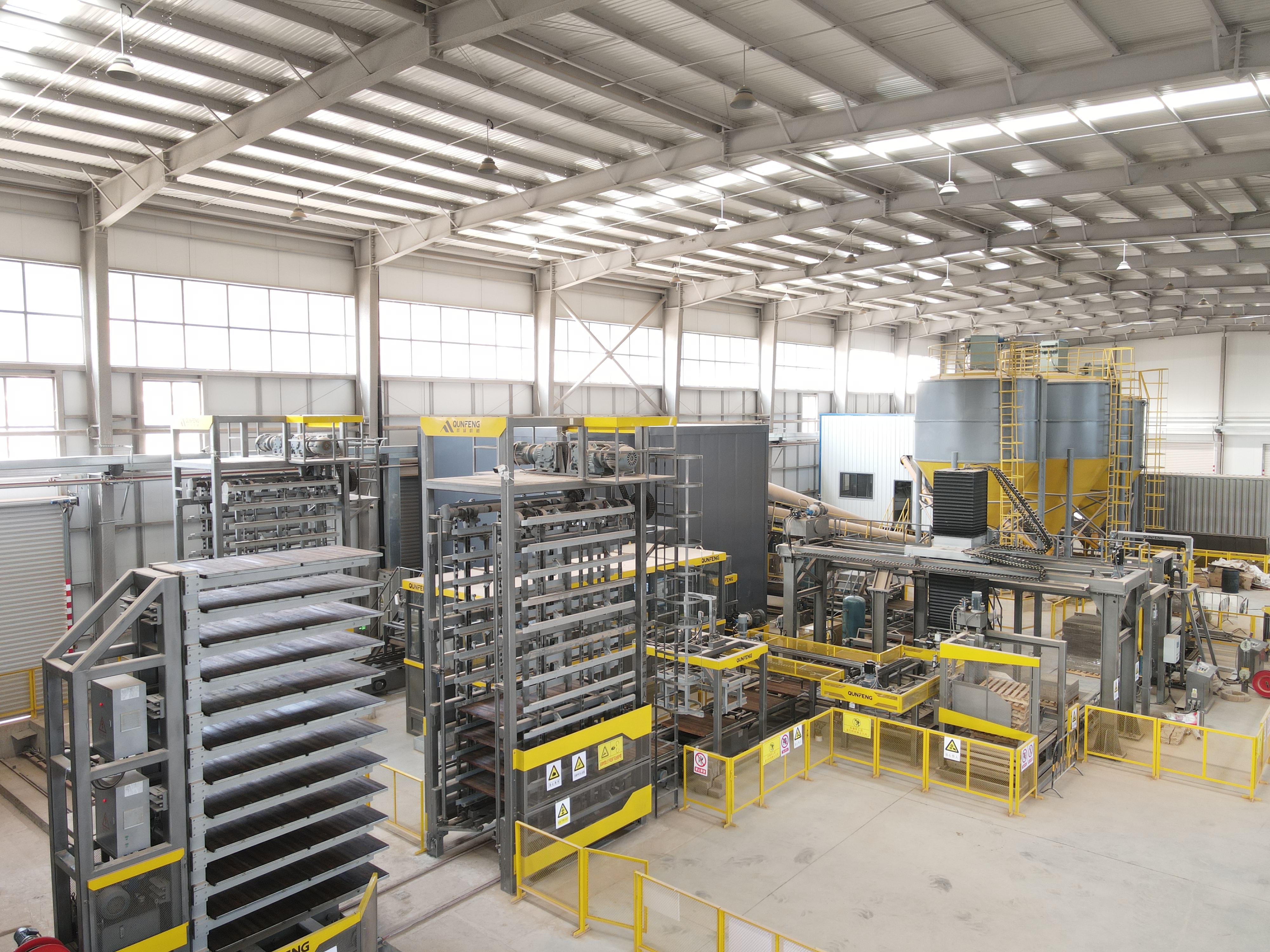 Sichuan – Qunfeng QS1500 Automatische Produktionslinie f&uuml;r Betonprodukte